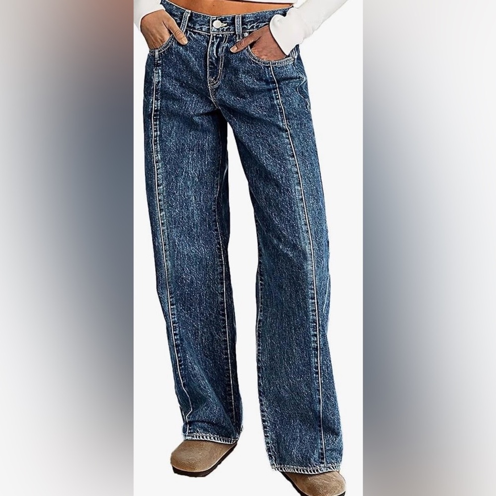 Mid-Rise Straight Leg Women's Jeans in Dark Indigo - Picture 2 of 8